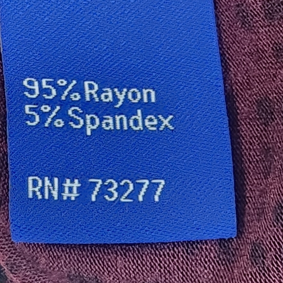 APT. 9 Burgundy/Black Design Long Sleeve Top - Picture 8 of 10